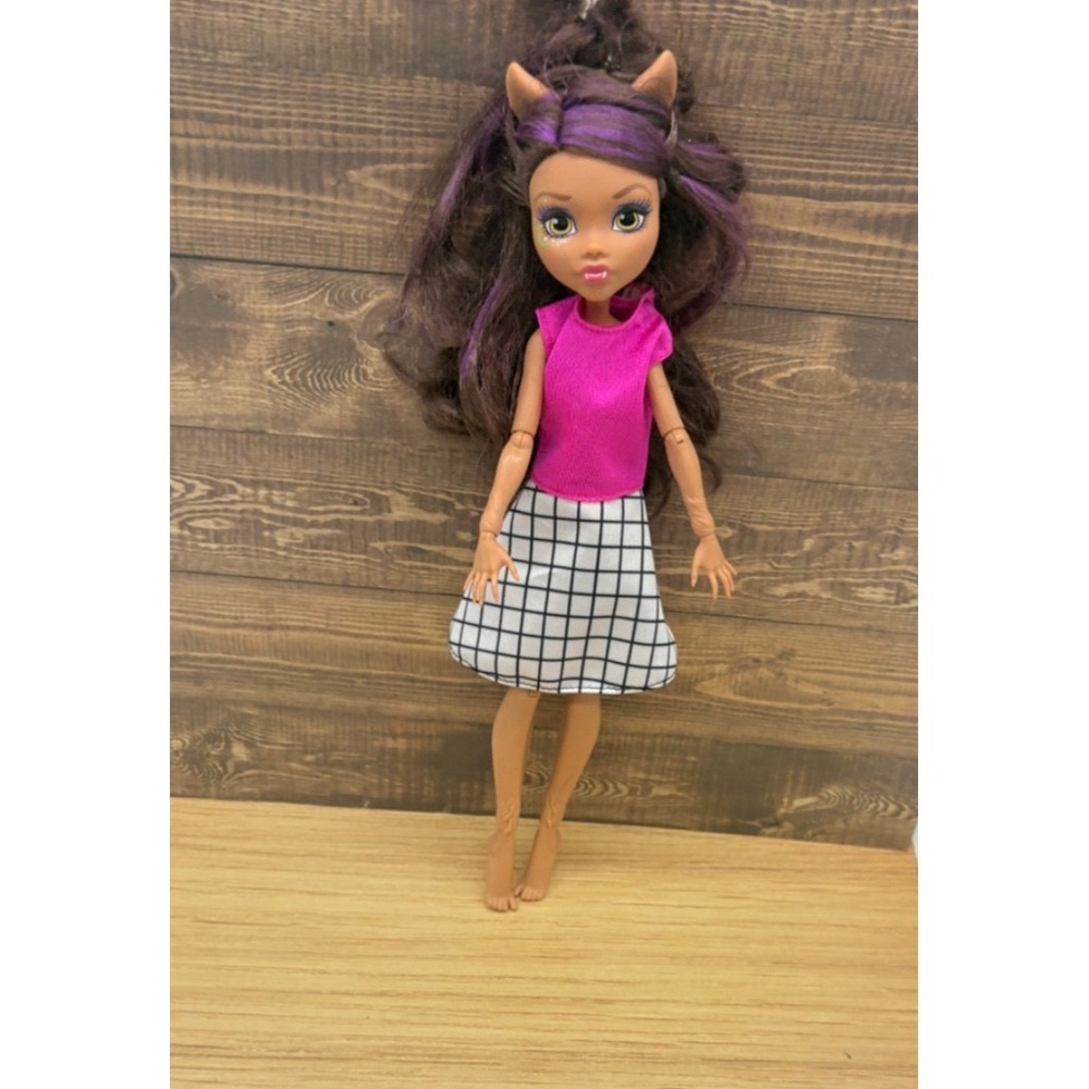 Monster High Doll Clawdeen Wolf Doll Pink Dress